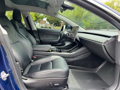 Used 2019 Tesla Model 3 Standard Range Plus RWD image 24