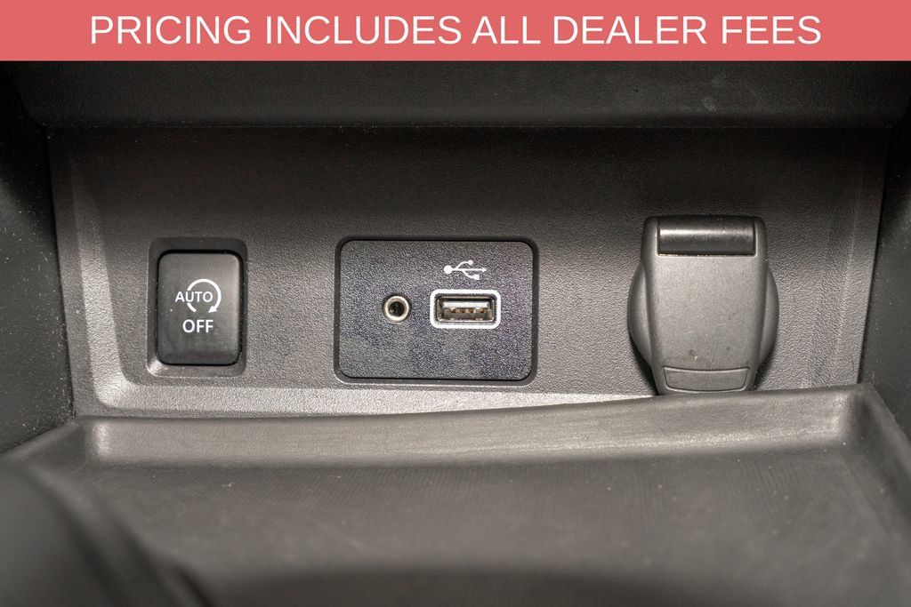 Used 2024 Nissan Sentra S w/ Lighting Package FWD image 13
