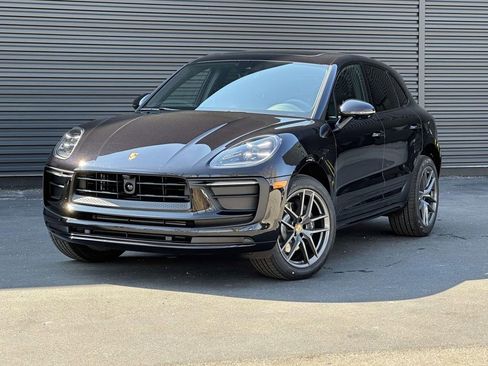 New 2026 Porsche Macan Turbo AWD/4WD image 1