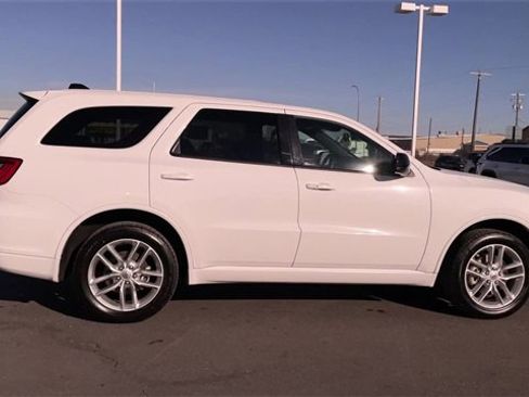 Used 2024 Dodge Durango GT image 2