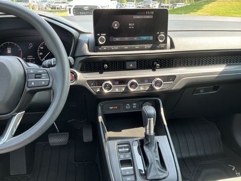 Used 2025 Honda CR-V EX image 29