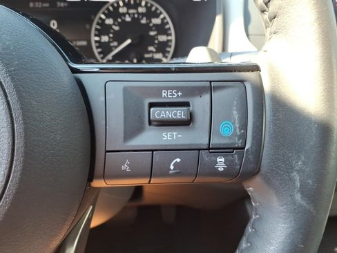 Used 2023 Nissan Rogue SV w/ SV Premium Package AWD/4WD image 29