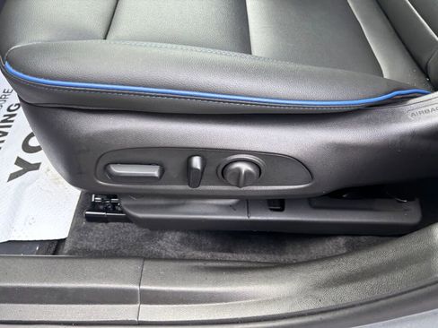 Used 2024 Buick Envista Sport Touring w/ Convenience I Package image 19