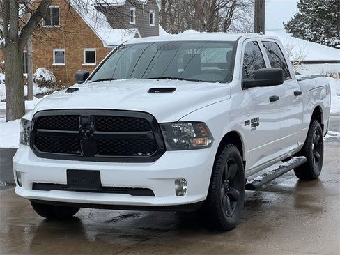 Used 2019 RAM 1500 Express w/ Wheel & Sound Group image 38