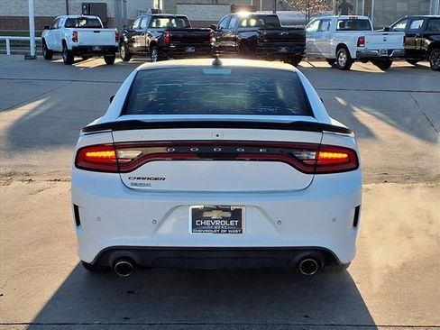 Used 2018 Dodge Charger R/T image 6