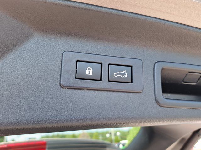 Certified 2025 Subaru Forester Premium w/ Convenience Package #1 AWD/4WD image 30