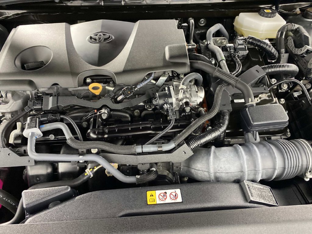 Used 2025 Toyota Camry XSE AWD/4WD image 32