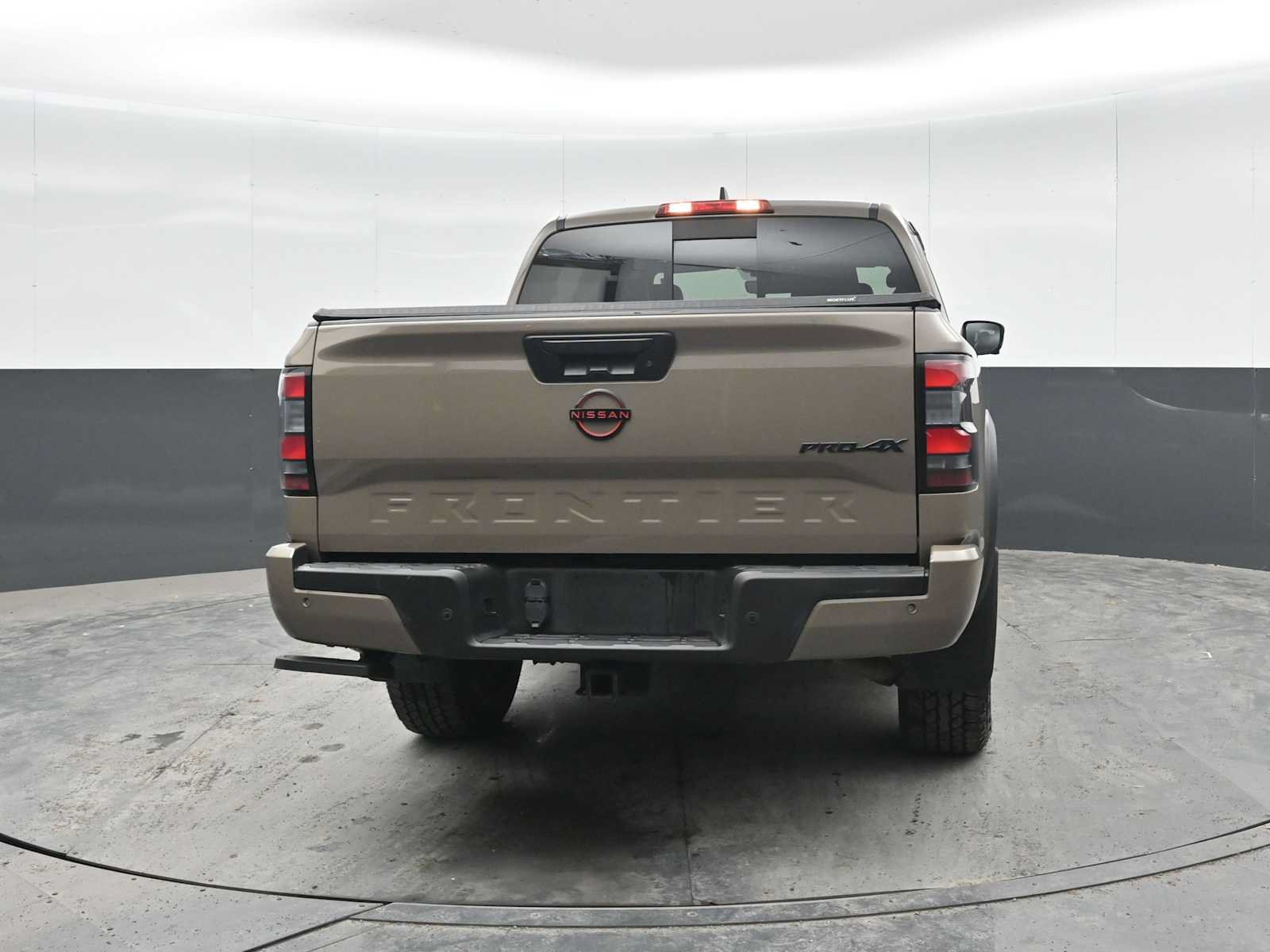 Used 2023 Nissan Frontier PRO-4X w/ Pro-4X Premium Package AWD/4WD image 9