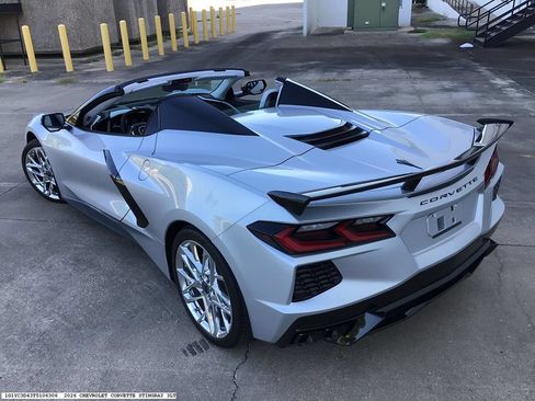 Used 2026 Chevrolet Corvette Stingray Premium Conv w/ Z51 Performance Package RWD image 6