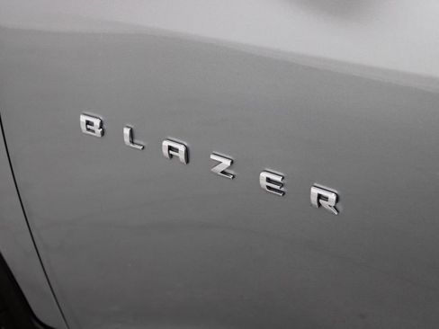 Used 2025 Chevrolet Blazer LT image 18