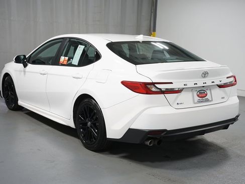 Certified 2025 Toyota Camry SE image 6