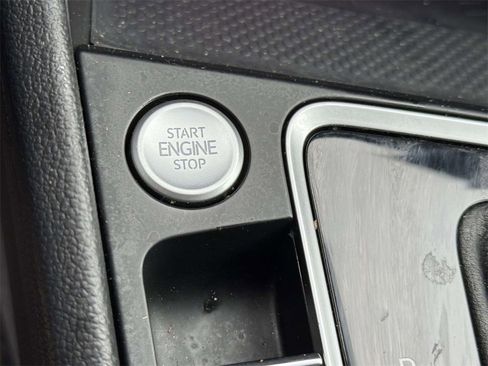 Used 2020 Volkswagen Jetta SEL image 22