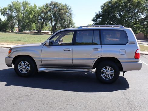 Used 2001 Lexus LX 470 4WD image 10