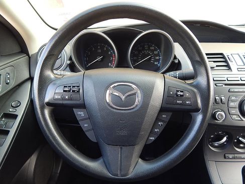 Used 2013 MAZDA MAZDA3 i Sport FWD image 21