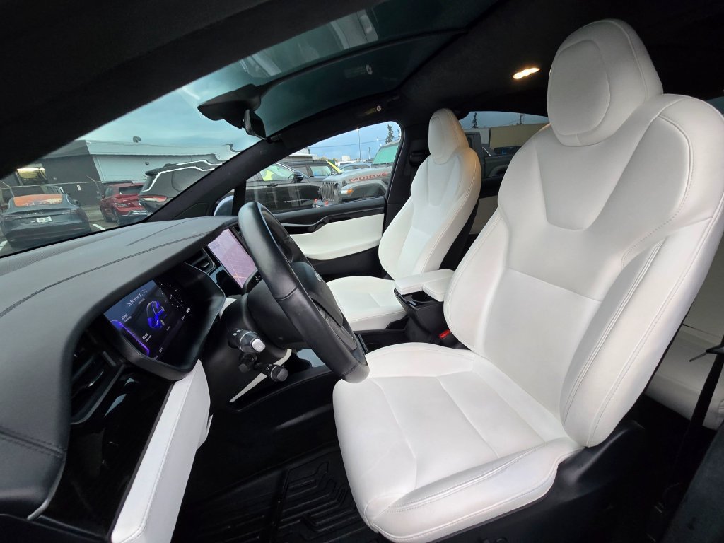Used 2020 Tesla Model X Long Range AWD/4WD image 22