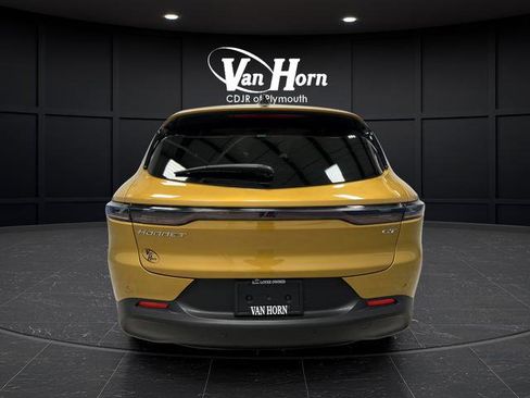 Used 2024 Dodge Hornet GT image 11
