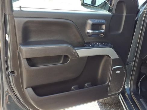 Used 2018 Chevrolet Silverado 1500 LTZ Z71 w/ LTZ Plus Package AWD/4WD image 10
