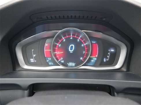 Used 2015 Volvo V60 T5 Premier image 23