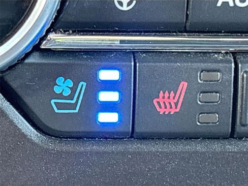 Used 2019 Ford Expedition Limited w/ Driver Assistance Package image 21