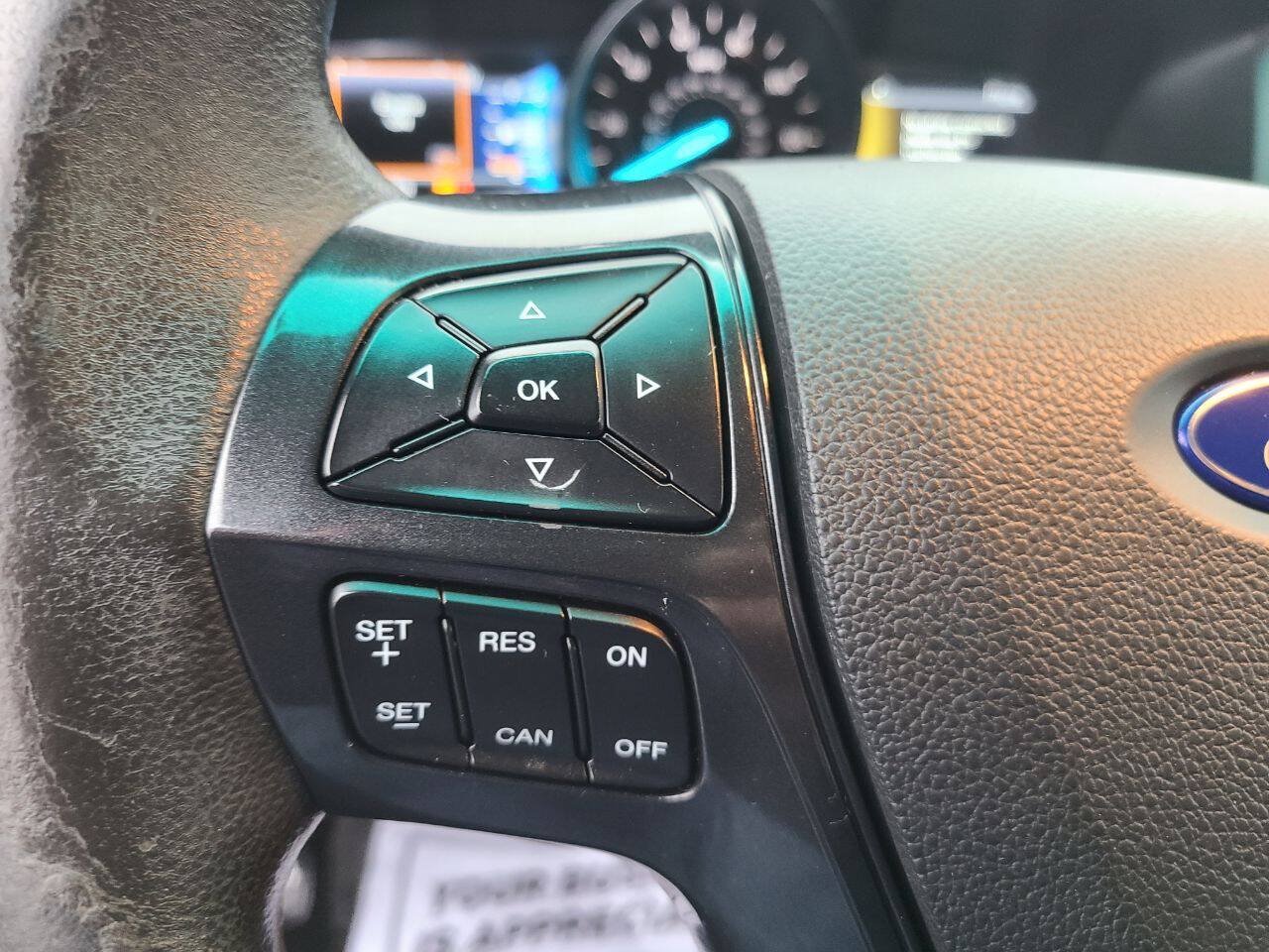 Used 2016 Ford Explorer XLT AWD/4WD image 9