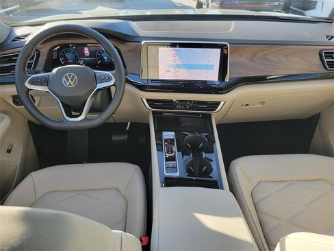 New 2026 Volkswagen Atlas SE image 6