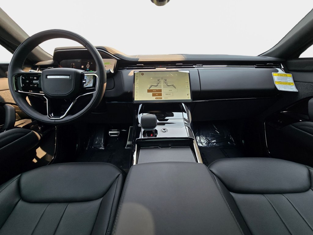 New 2026 Land Rover Range Rover Sport Dynamic SE AWD/4WD image 9