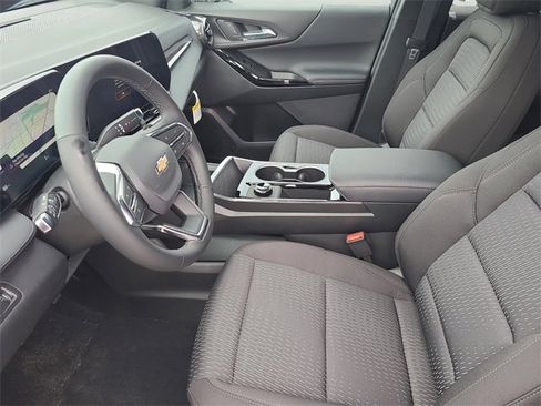 New 2026 Chevrolet Equinox LT image 19