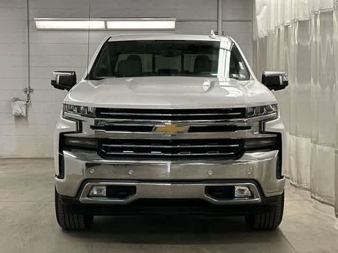 Used 2022 Chevrolet Silverado 1500 LTZ w/ LTZ Premium Package AWD/4WD image 32