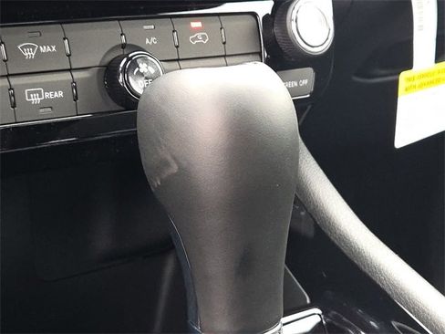 New 2026 Jeep Compass Latitude image 22