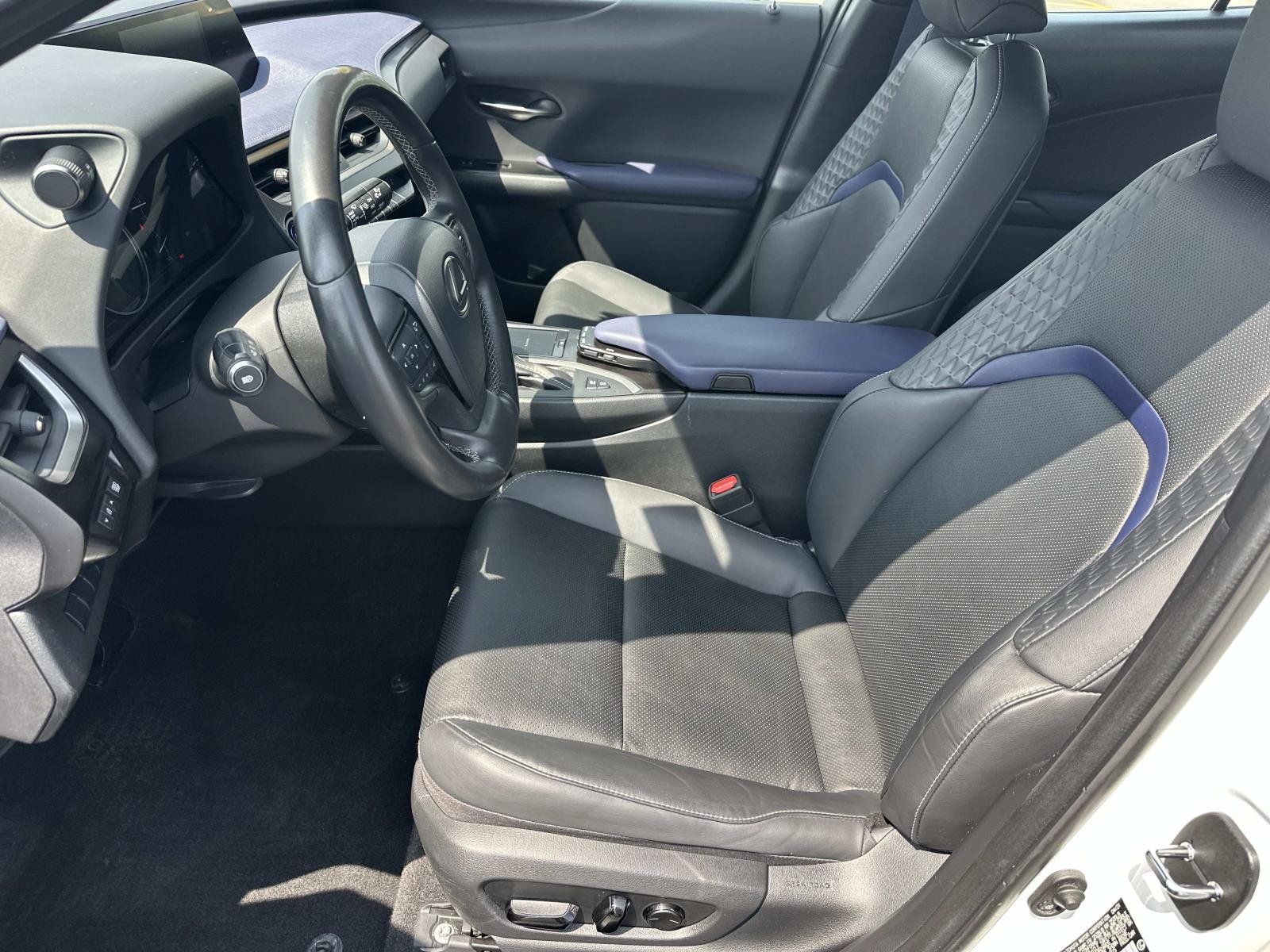 Used 2021 Lexus UX 250h w/ Premium Package AWD/4WD image 16