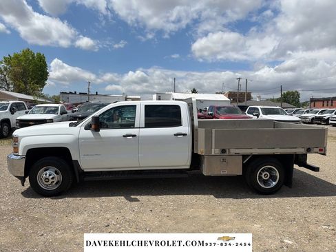 Used 2016 Chevrolet Silverado 3500 W/T w/ WT Convenience Package AWD/4WD image 2