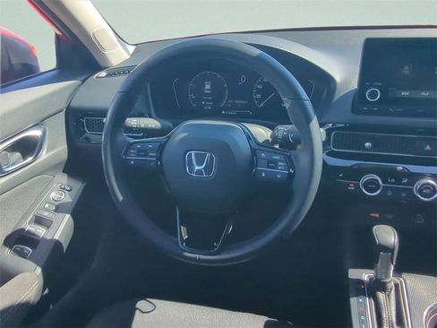 Used 2022 Honda Civic EX image 16