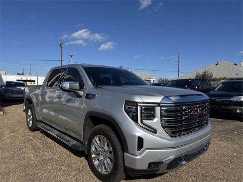 Used 2022 GMC Sierra 1500 Denali w/ Technology Package image 4