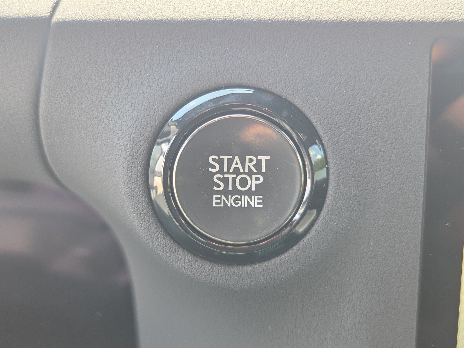Certified 2025 Lexus GX 550 w/ Cold Area Package AWD/4WD image 26