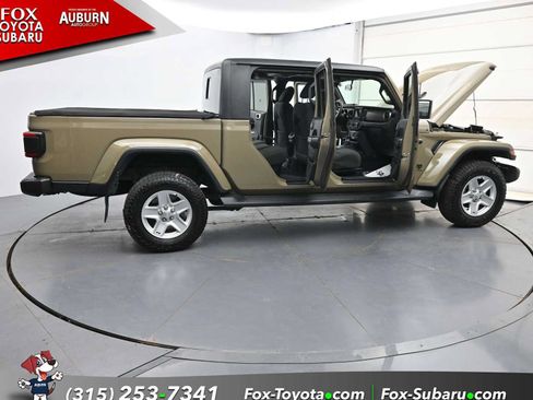 Used 2020 Jeep Gladiator Sport w/ Quick Order Package 24S AWD/4WD image 37