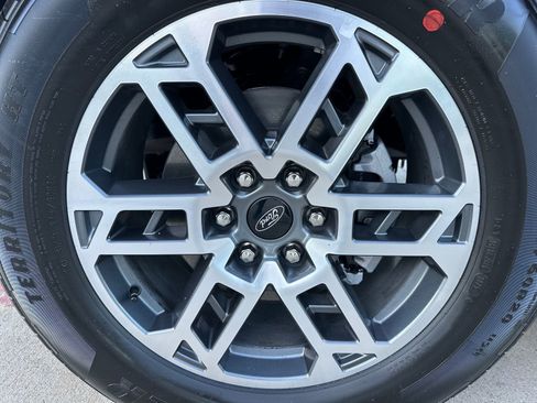 New 2025 Ford Expedition Active image 27