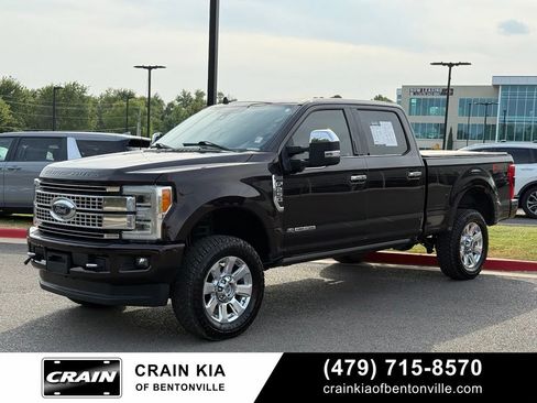 Used 2019 Ford F250 Platinum w/ Platinum Ultimate Package AWD/4WD image 3