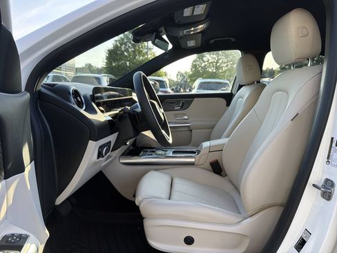 Certified 2026 Mercedes-Benz GLA 250 4MATIC image 11