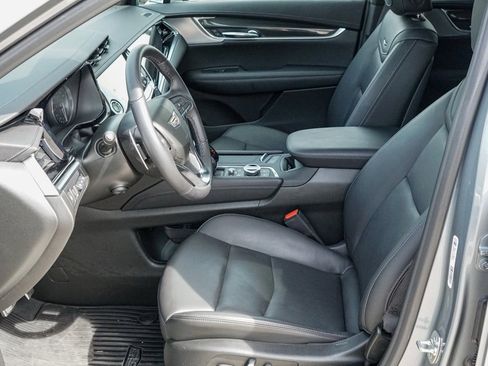 New 2025 Cadillac XT6 Sport w/ Technology Package image 10