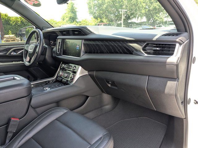 Used 2024 GMC Yukon Denali w/ Advanced Technology Package AWD/4WD image 20