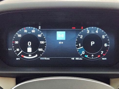 New 2026 Land Rover Discovery Limited Edition image 15