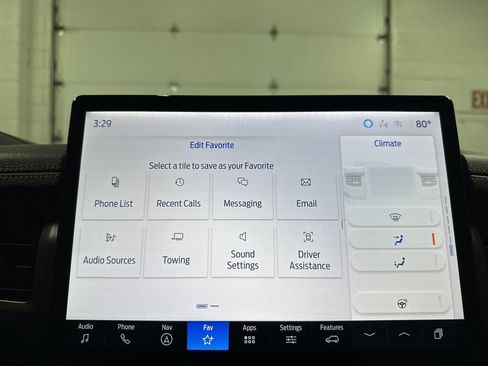 Used 2024 Ford Expedition XLT image 28