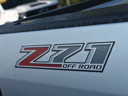 Used 2017 Chevrolet Colorado Z71 AWD/4WD image 13
