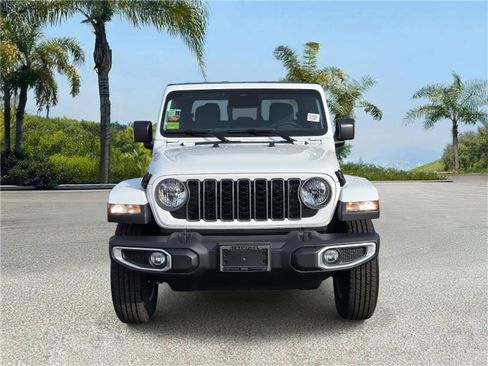 New 2026 Jeep Gladiator Sport image 3