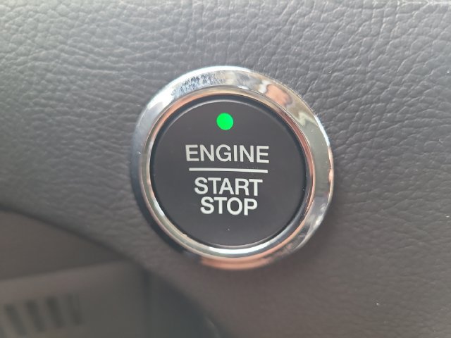 Used 2024 Ford Edge SE w/ Black Appearance Package AWD/4WD image 27