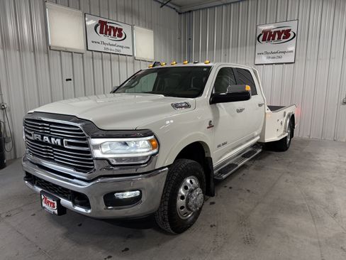 Used 2022 RAM 3500 Laramie AWD/4WD image 12