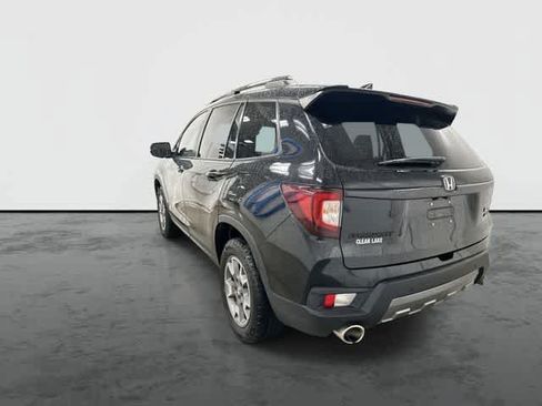 Used 2023 Honda Passport TrailSport image 2