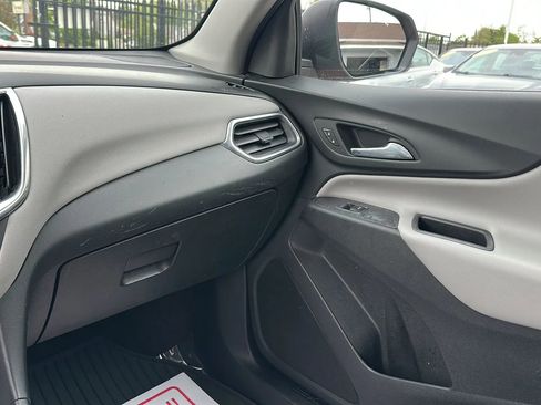Used 2020 Chevrolet Equinox LS w/ LS Convenience Package image 13