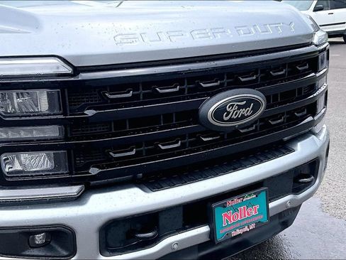 Used 2024 Ford F350 Lariat w/ Lariat Ultimate Package AWD/4WD image 29
