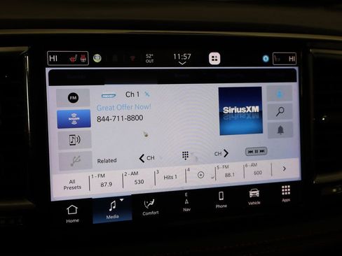 Used 2024 Chrysler Pacifica Pinnacle image 35